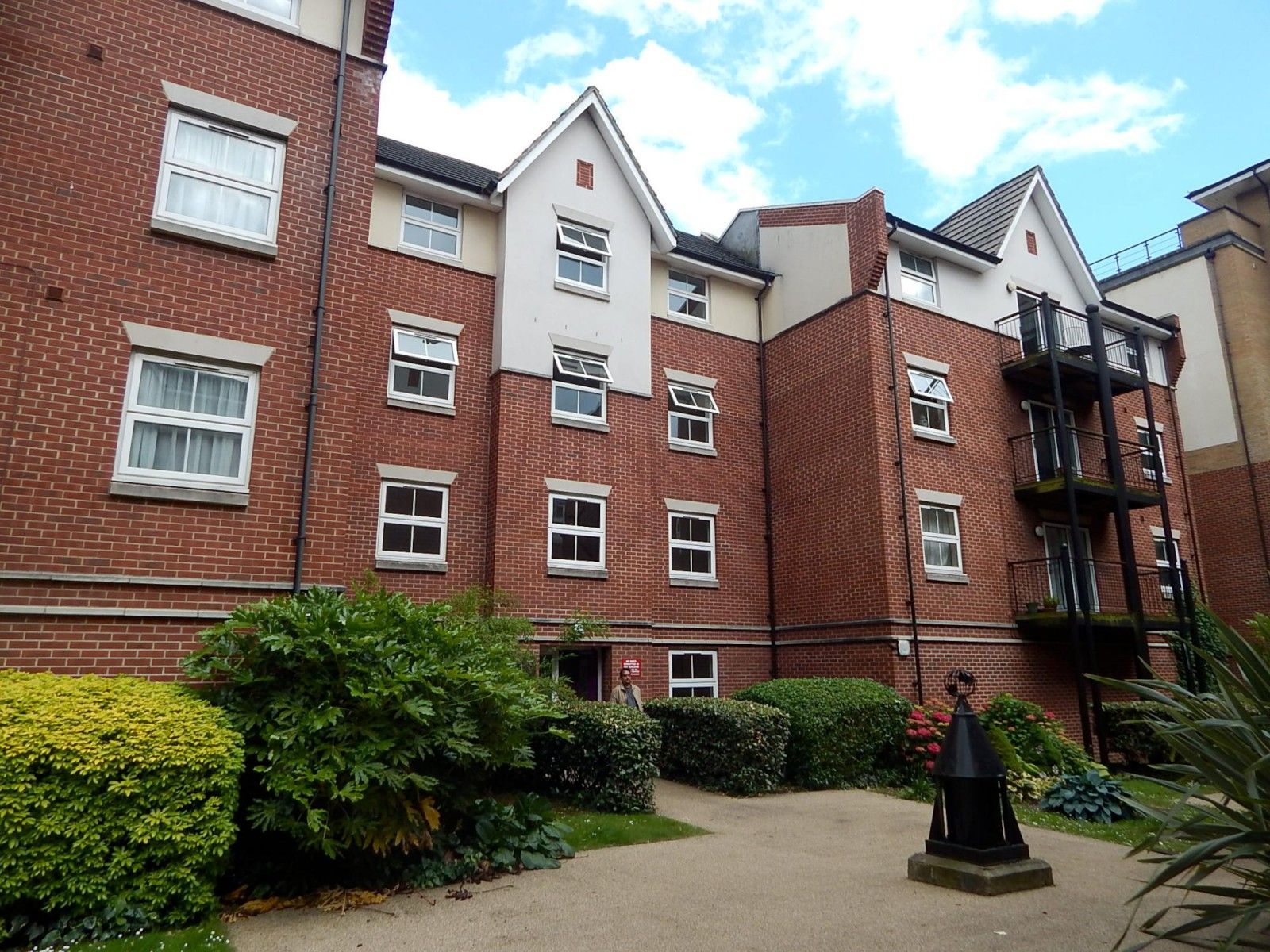 2 bed property to rent in Chandlers Court, Briton Street, Southampton