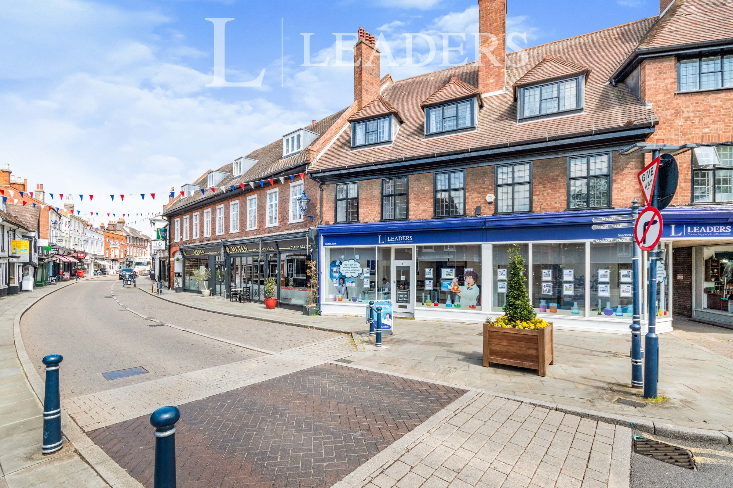 3 bed flat to rent in Sun Street, Hitchin SG5 Zoopla