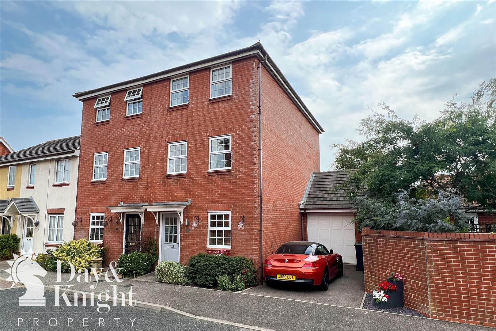 4 bed town house for sale in Dorley Dale, Carlton Colville, Lowestoft