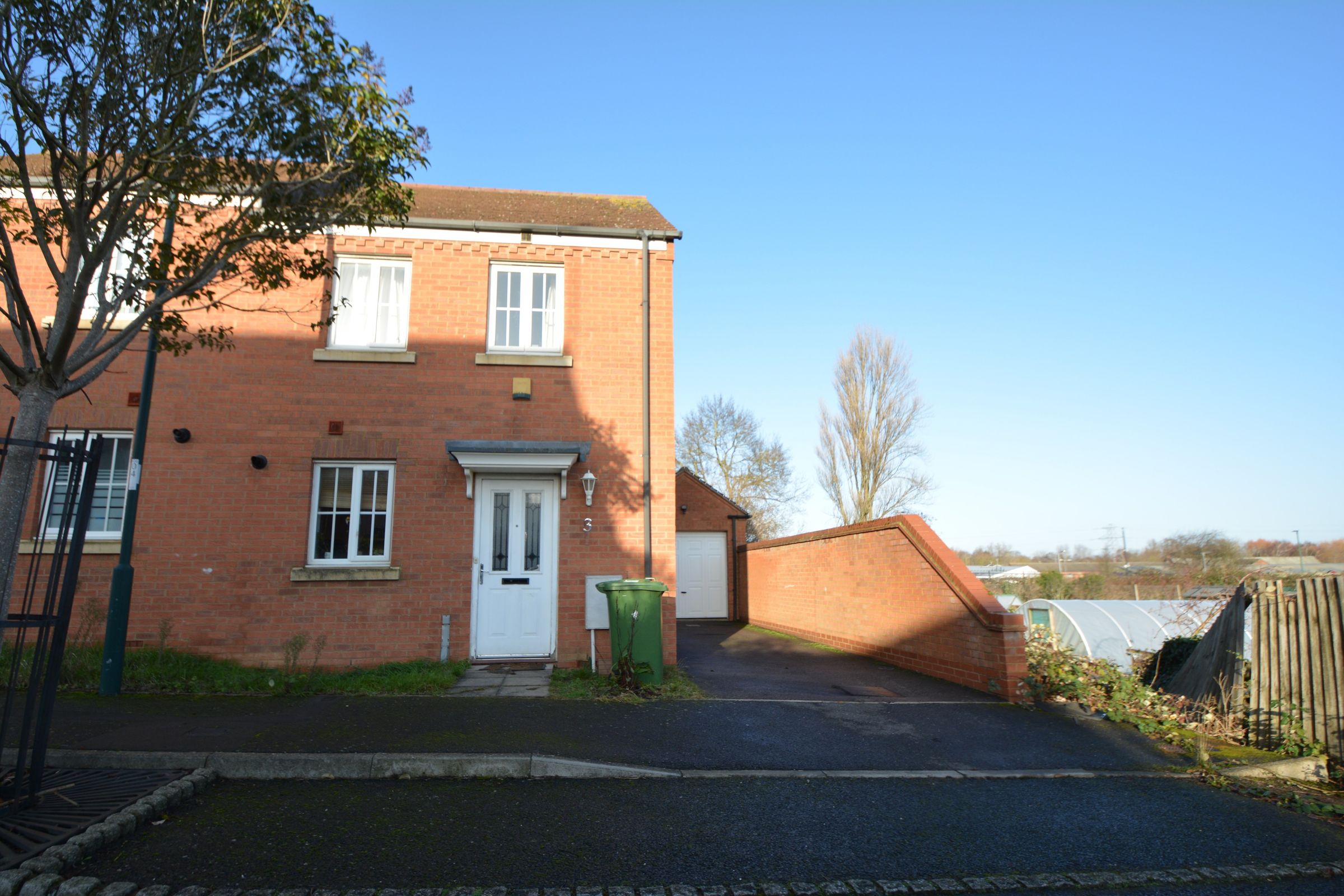 2 bed end terrace house to rent in Carmel Avenue, Sugar Way