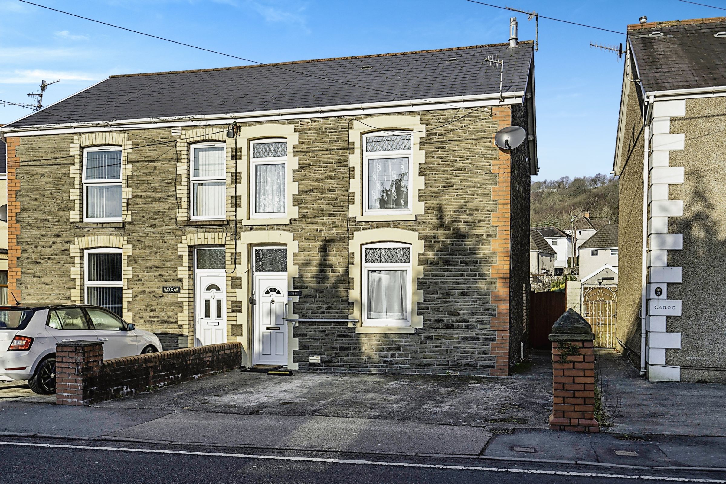 3 bed semidetached house for sale in Swansea Road, Trebanos