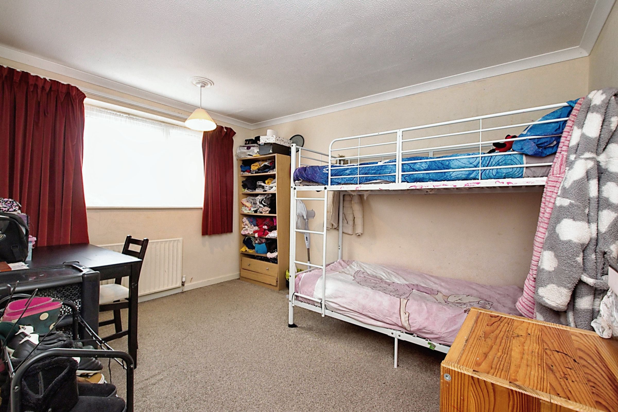 3 Bed Terraced House For Sale In Badlow Close, Erith Da8 - Zoopla