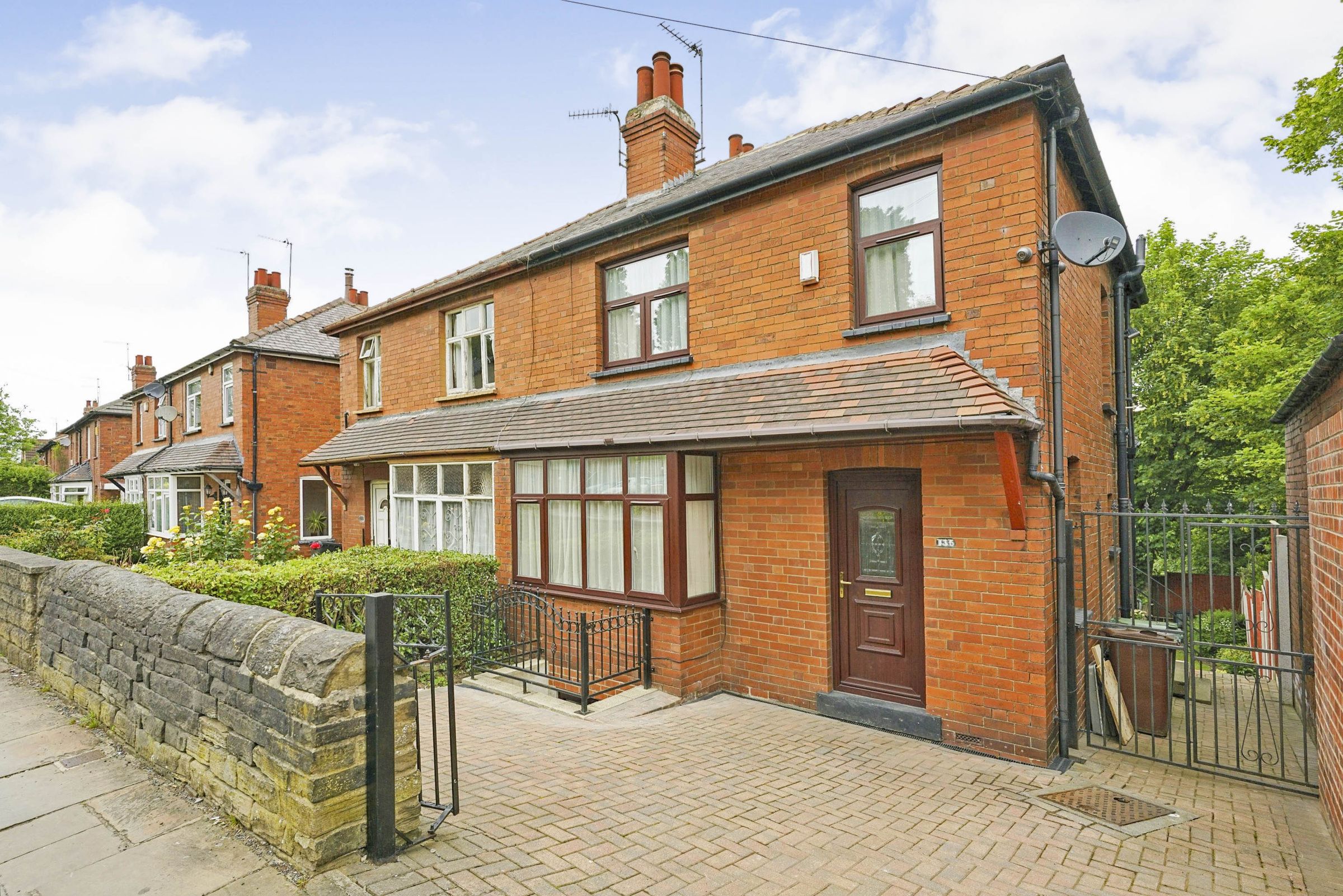 4 bed semidetached house for sale in Kirkstall Lane, Leeds LS5 Zoopla