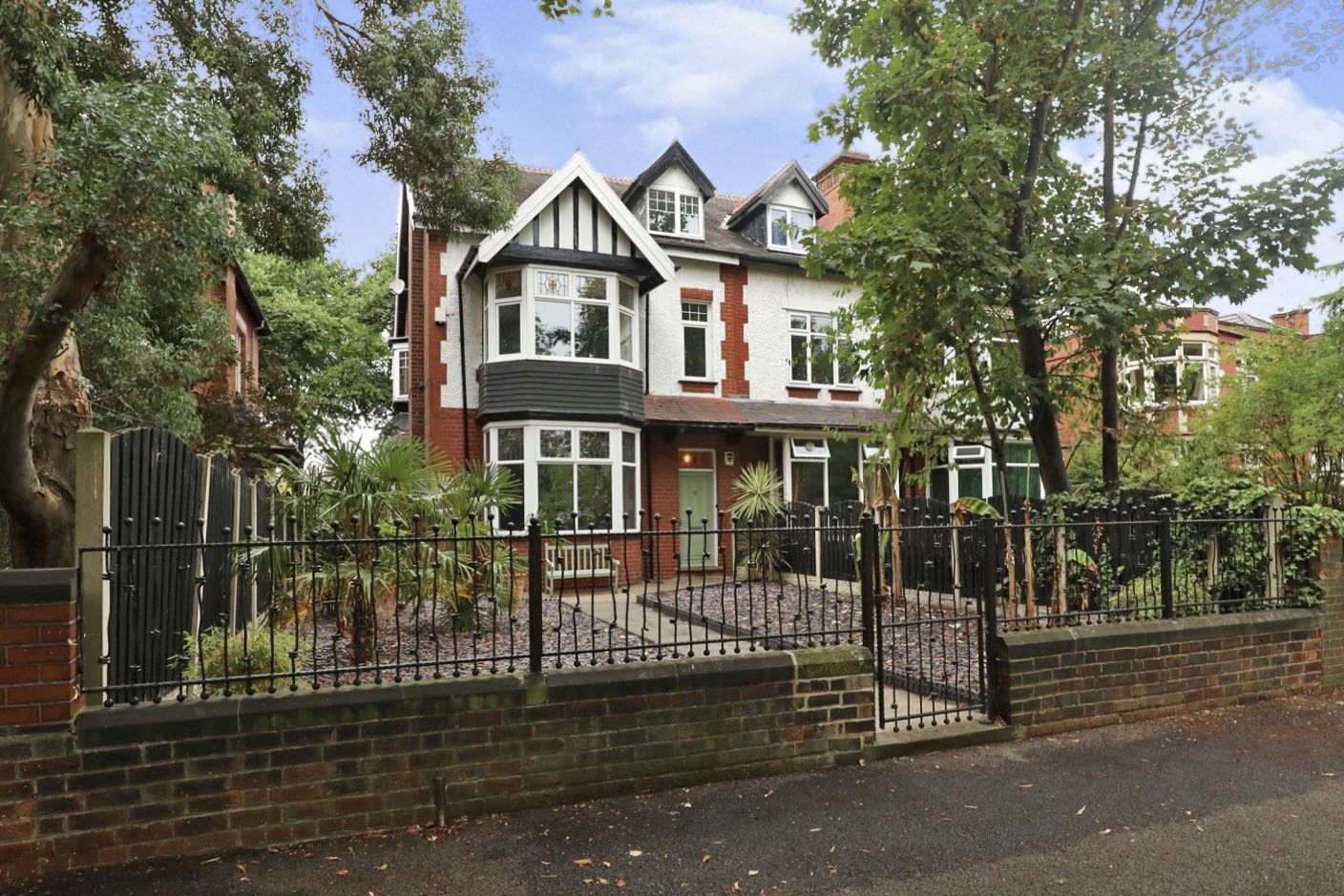 6 bed semidetached house for sale in Townfield Villas, Townmoor, Doncaster DN1 Zoopla