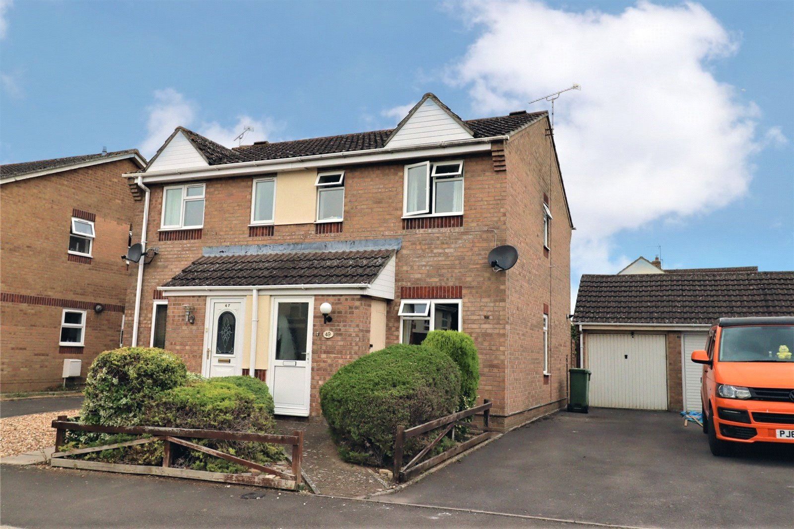 2 bed semidetached house for sale in Victoria Drive, Lyneham