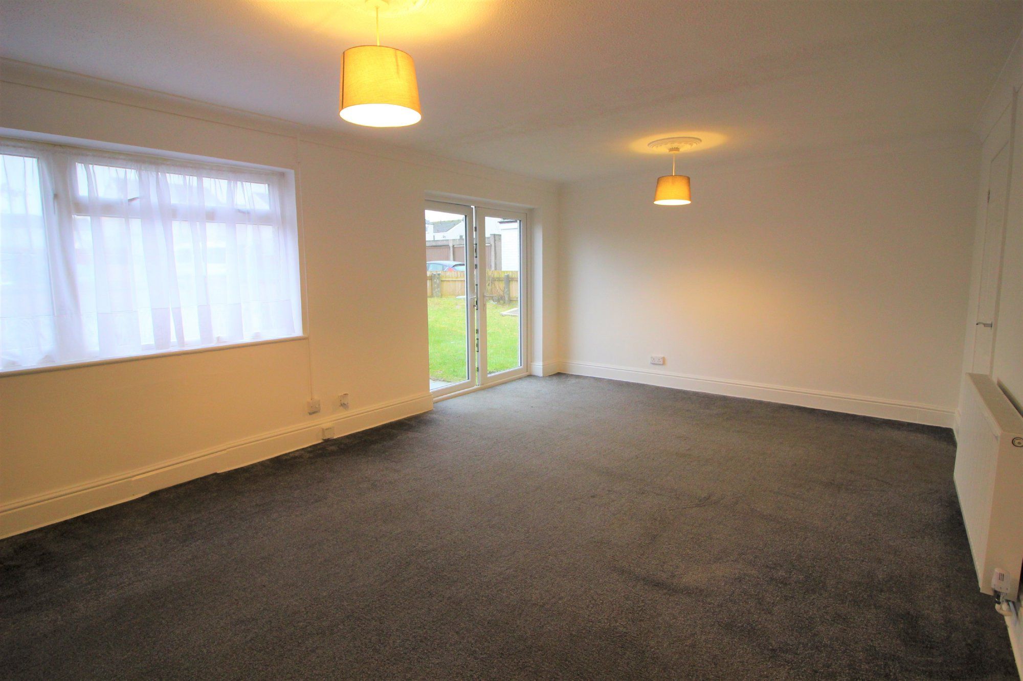 3 bed end terrace house for sale in Bakewell Green, Gamesley, Glossop