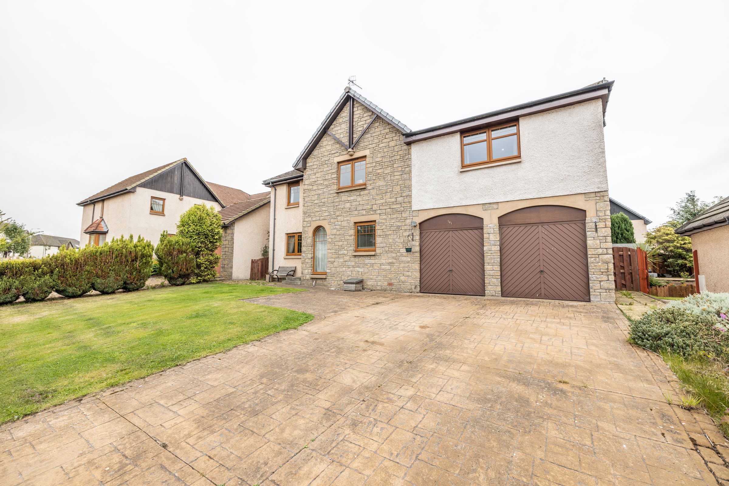 6 bed detached house for sale in William Fitzgerald Way, Dundee DD4