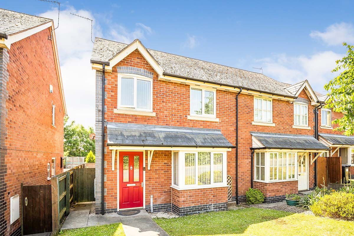 3 bed semidetached house for sale in Dyffryn Foel, Llansantffraid