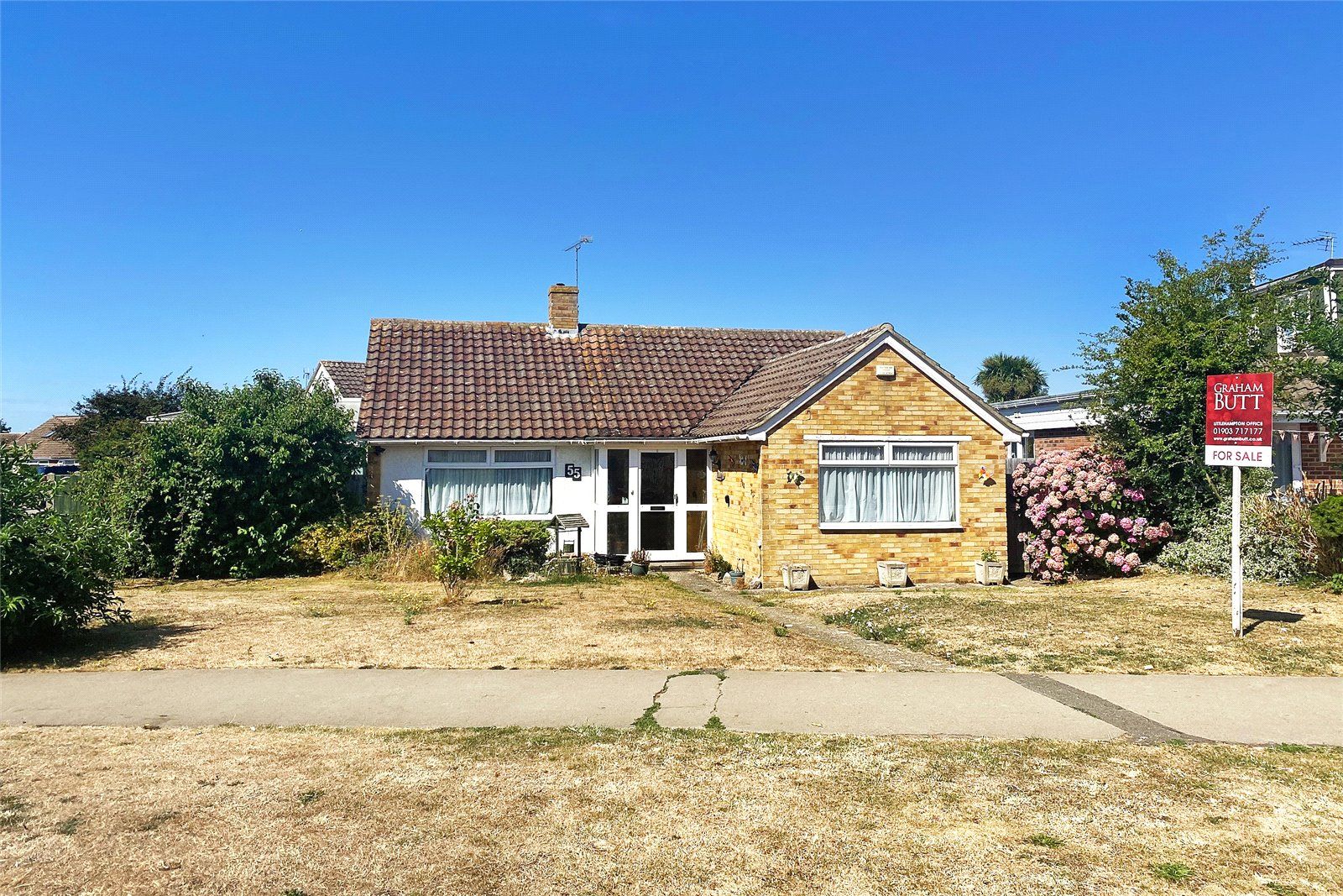 2 bed bungalow for sale in Highdown Drive, Littlehampton, West Sussex