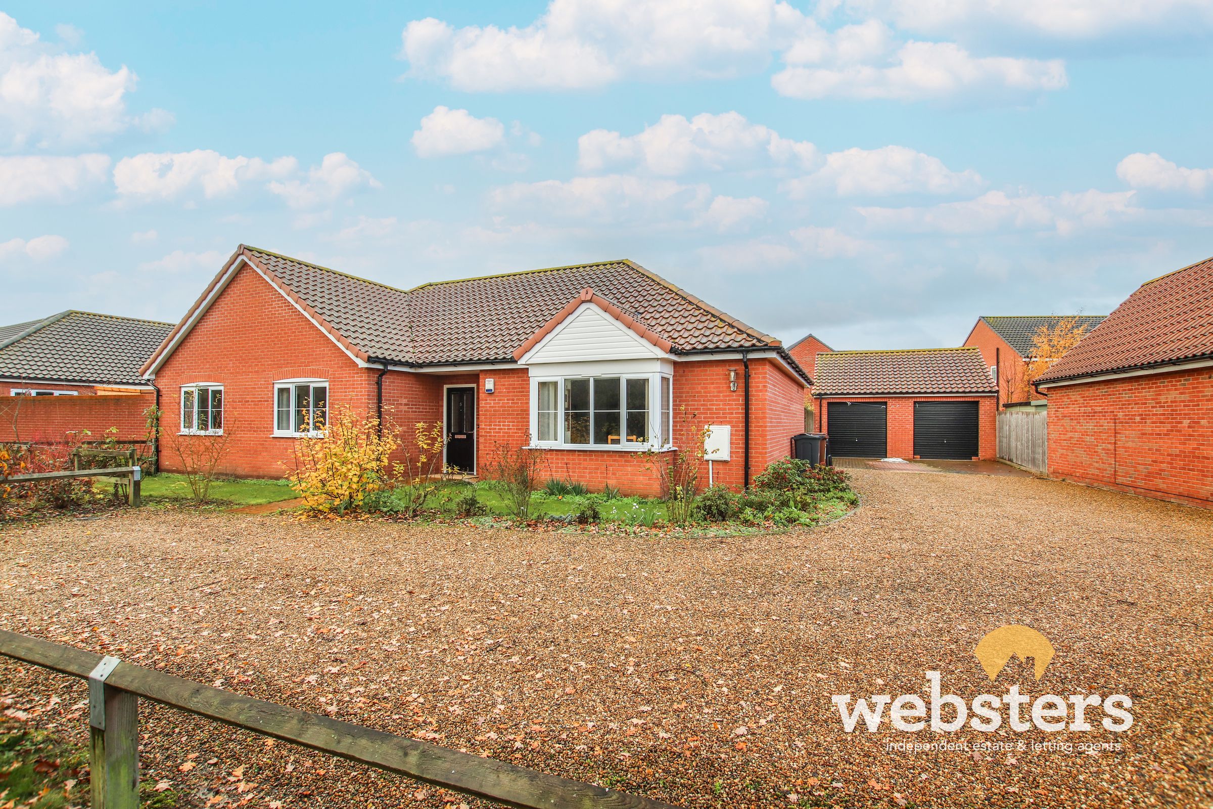 3 bed detached bungalow for sale in Somme Close, Wymondham NR18 Zoopla