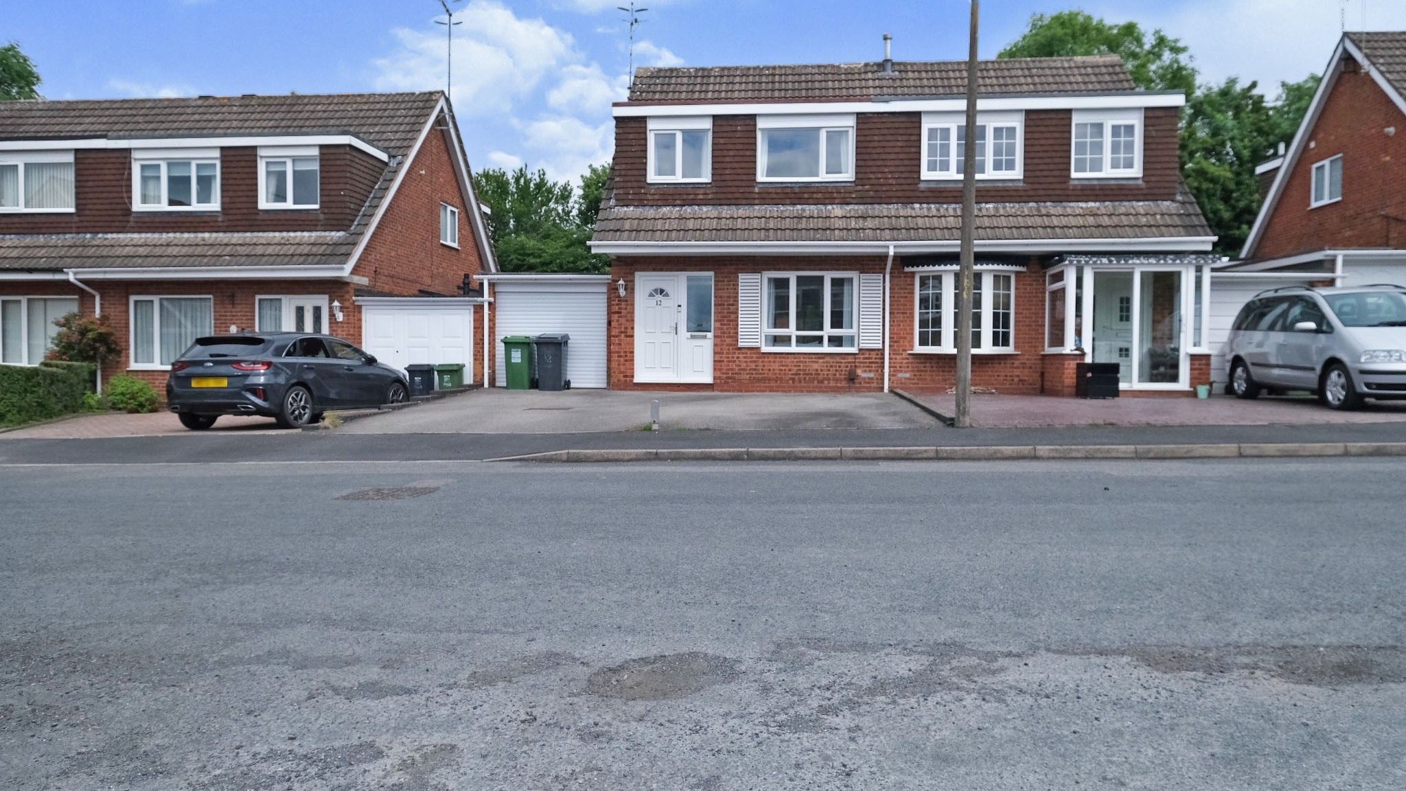 3 bed semidetached house for sale in Oakridge Close, Redditch B98 Zoopla