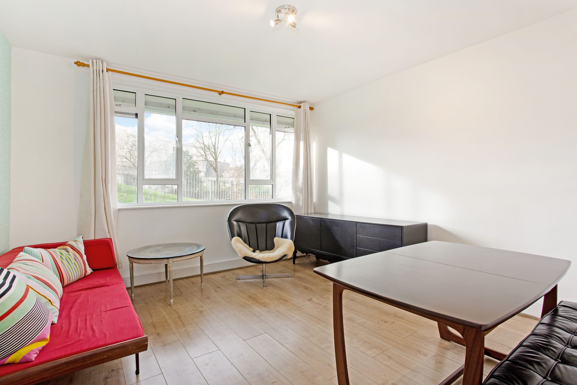 1 bed flat for sale in Hallfield Estate, Bayswater W2 Zoopla