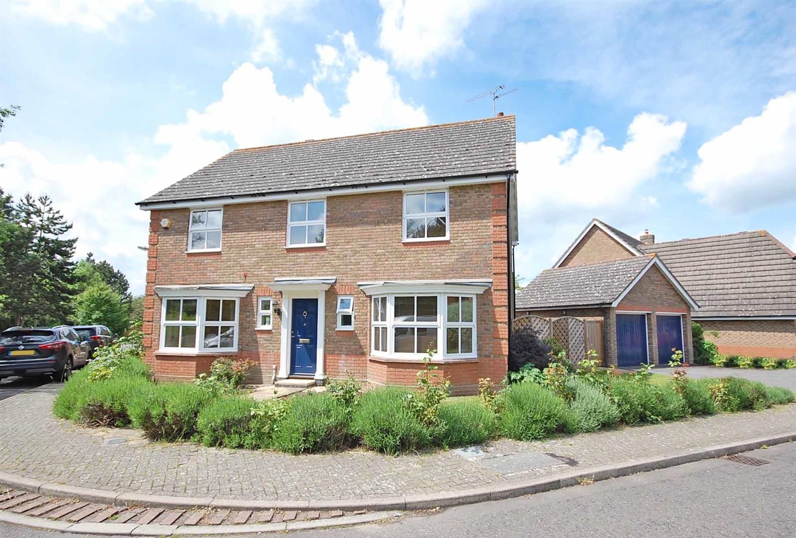 4 bed detached house for sale in Alverton Close, Great Notley