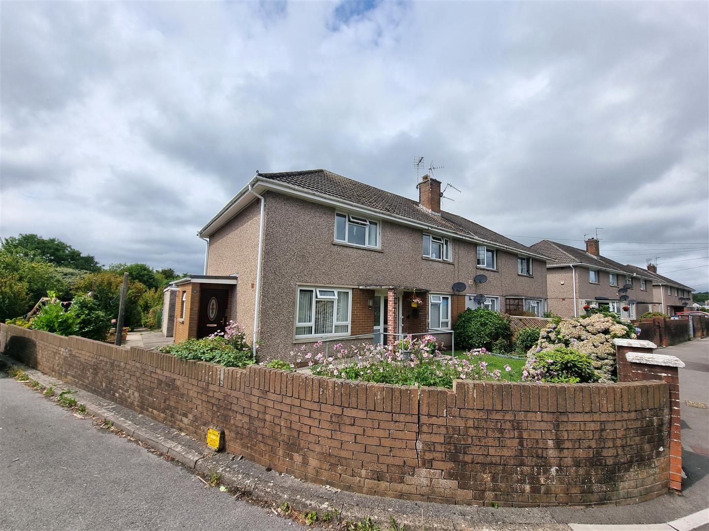 2 bed flat for sale in Heol Adare, Tondu, Bridgend CF32 Zoopla