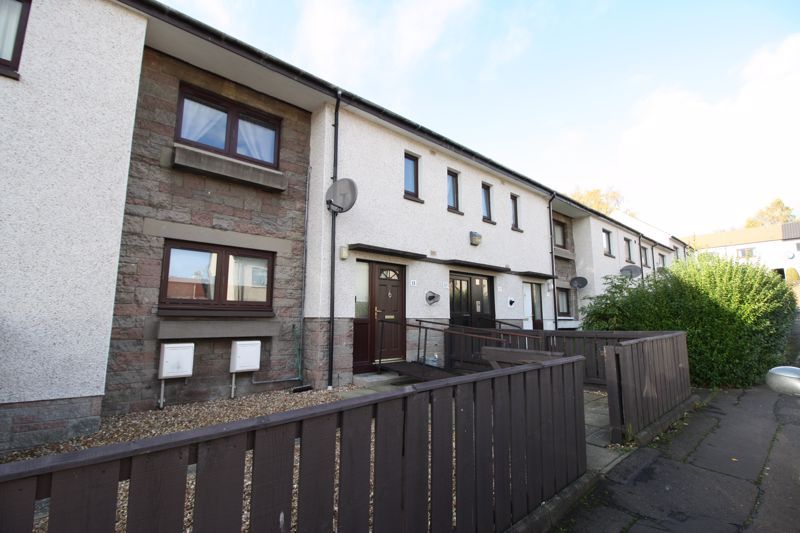 3 bed flat for sale in Sutherland Avenue, Alloa FK10 Zoopla