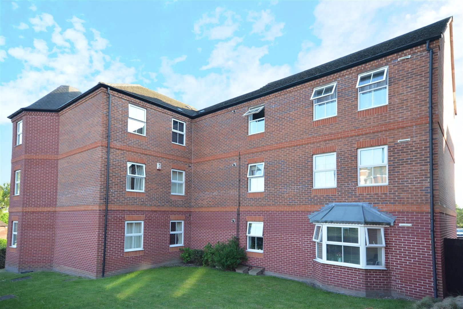 Gilbert Close, Deans Gate, Nottingham NG5  