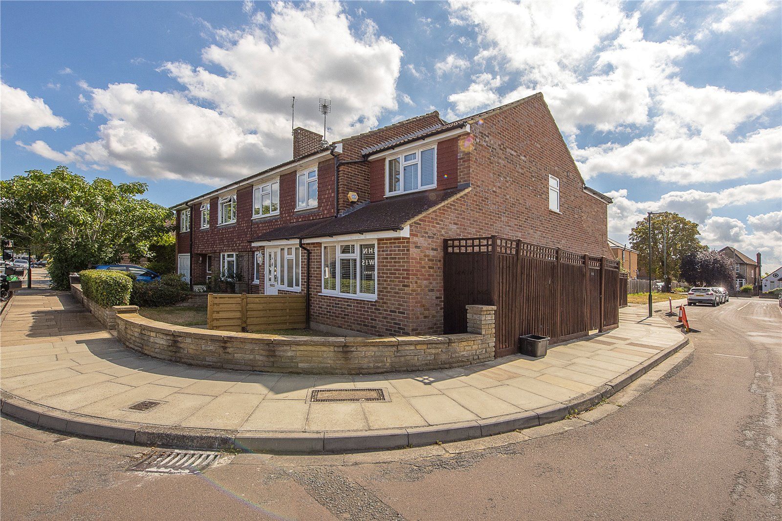 2 bed end terrace house for sale in Gilpin Crescent, Twickenham TW2