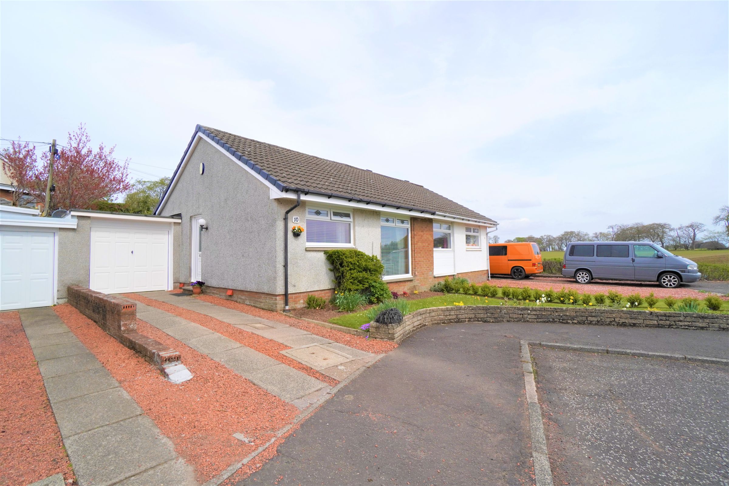 2 bed semidetached house for sale in Stanmore Crescent, Lanark