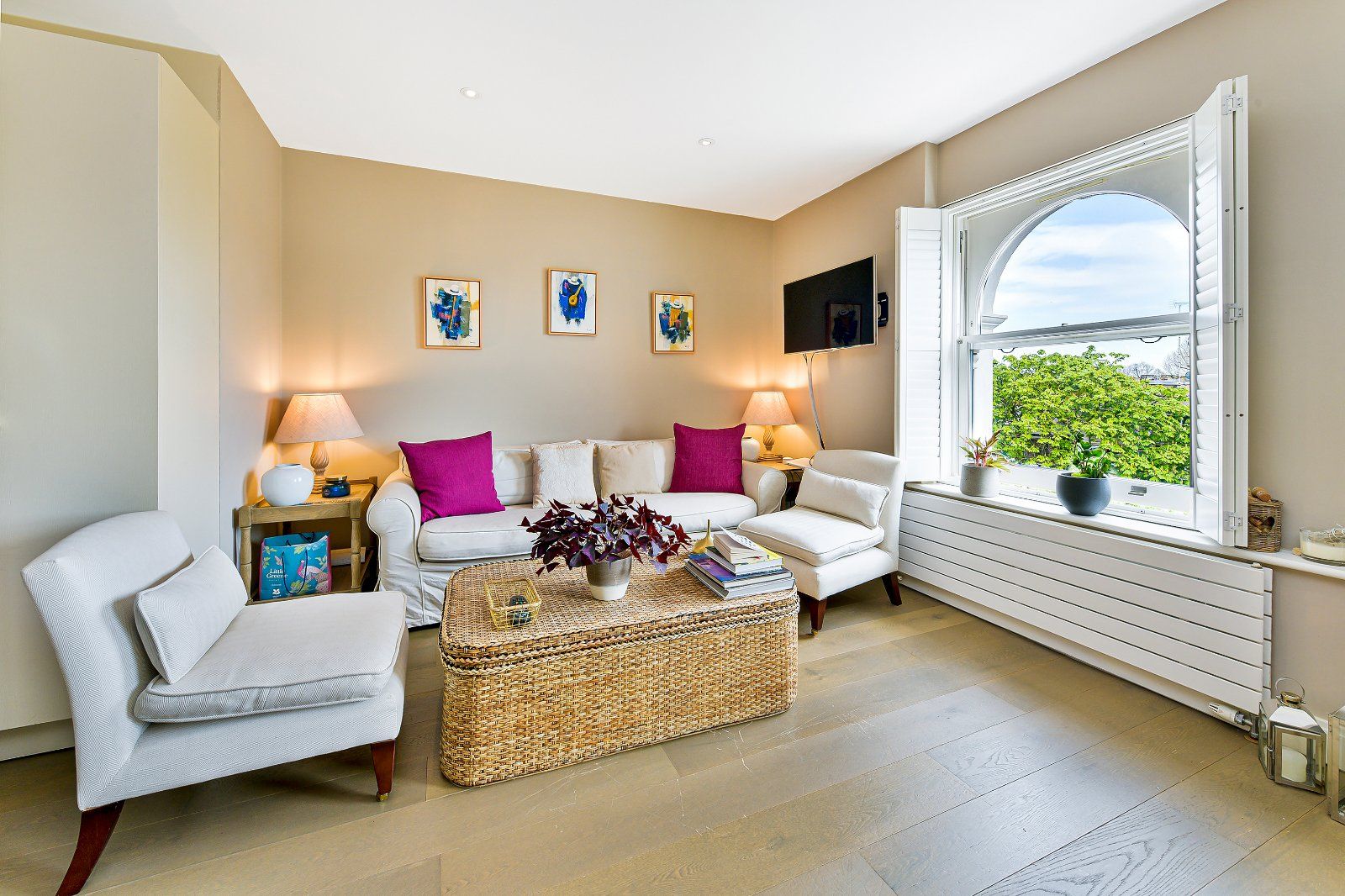 Fulham Road, Chelsea Walk, Chelsea SW10  