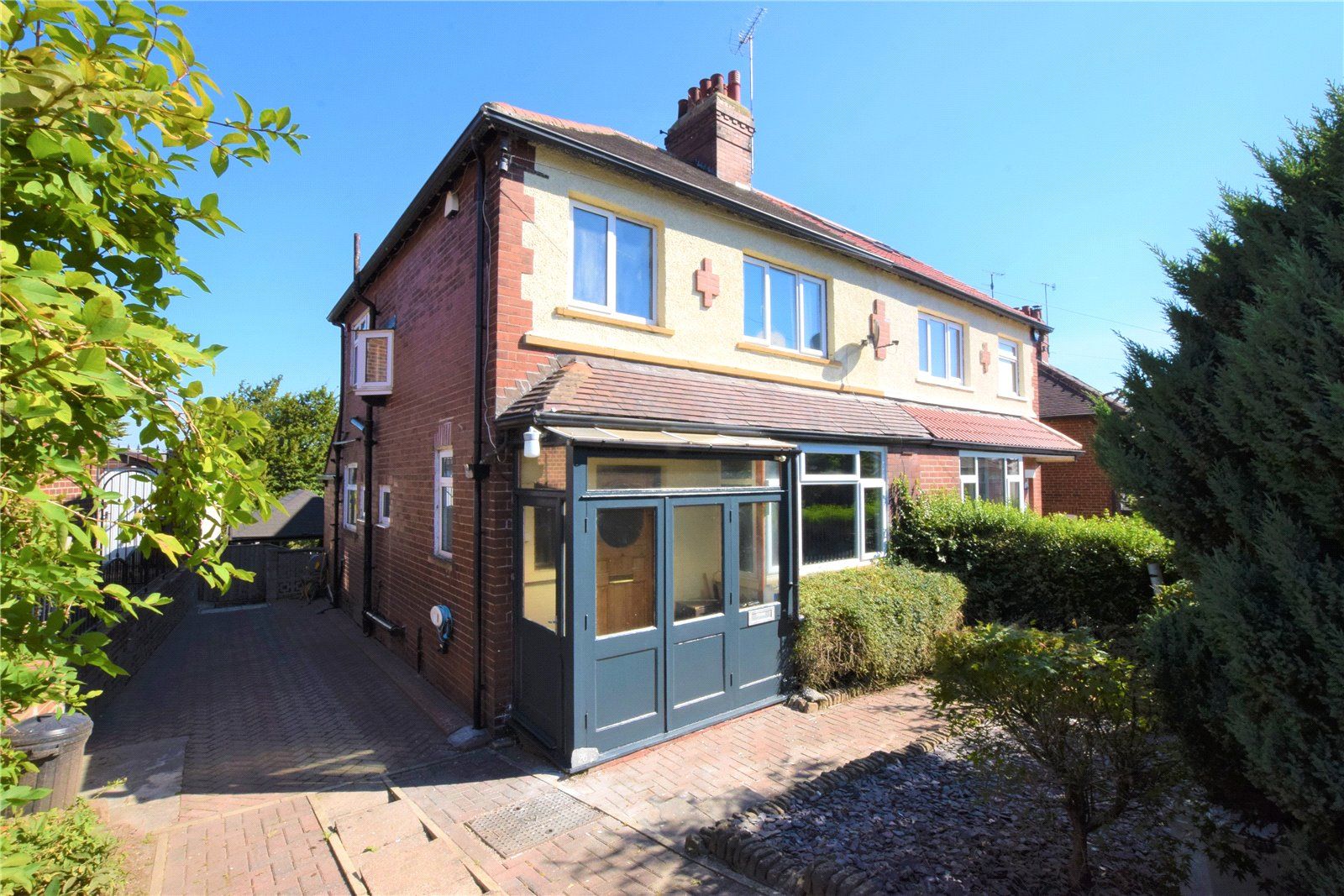 3 bed semidetached house for sale in Armley Grange Avenue, Armley