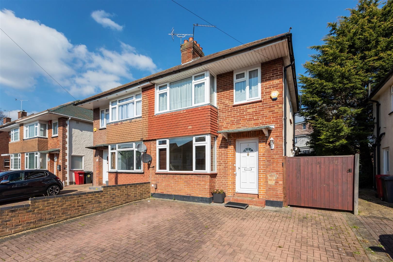 3 bed semidetached house for sale in Cippenham Close, Cippenham
