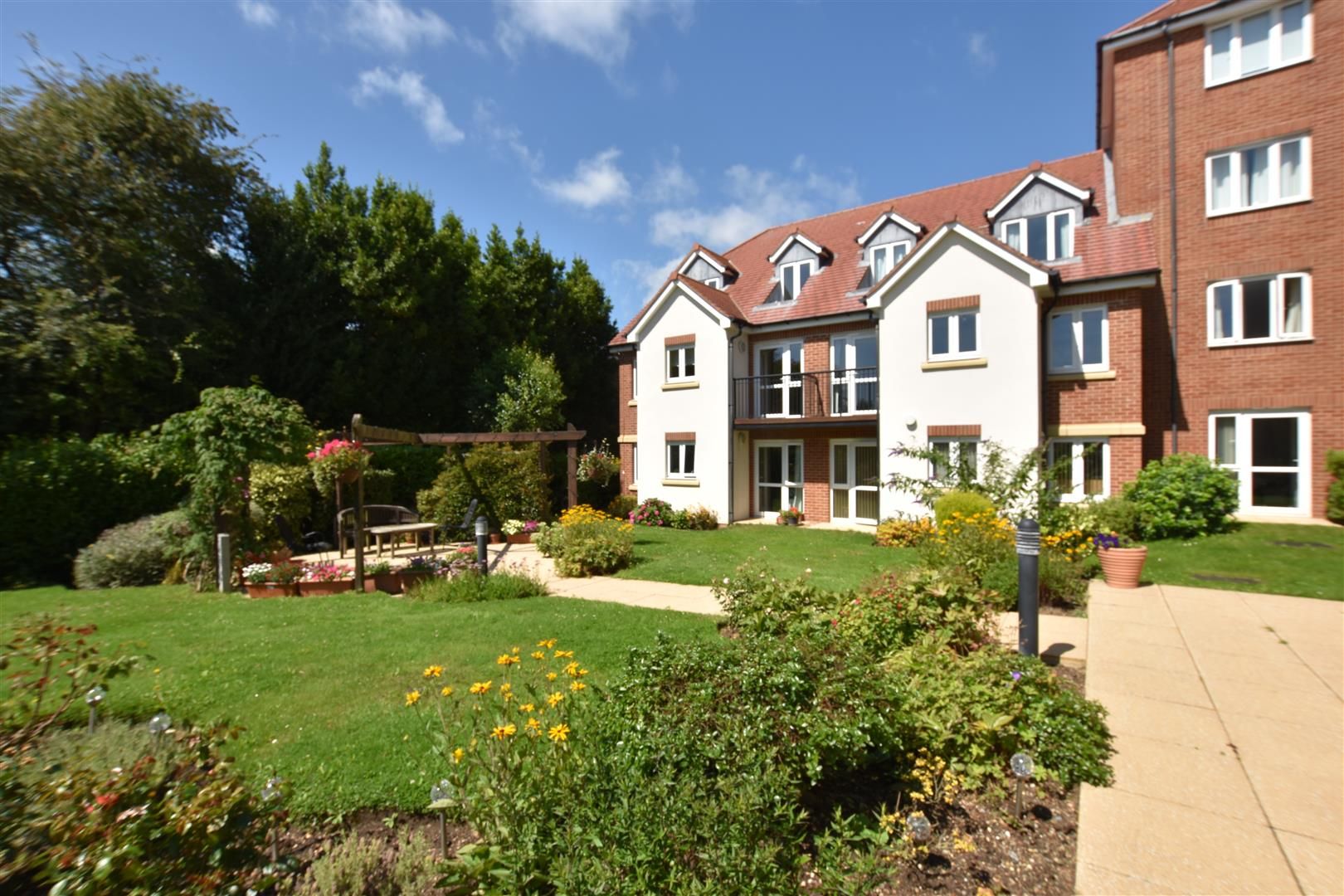 1 bed property for sale in Cranfield Road, BexhillOnSea TN40 Zoopla