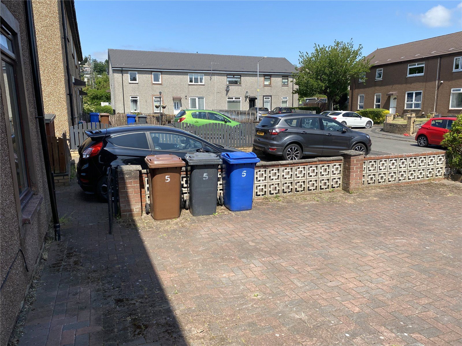 3 bed flat for sale in Cripps Avenue, Clydebank, West Dunbartonshire