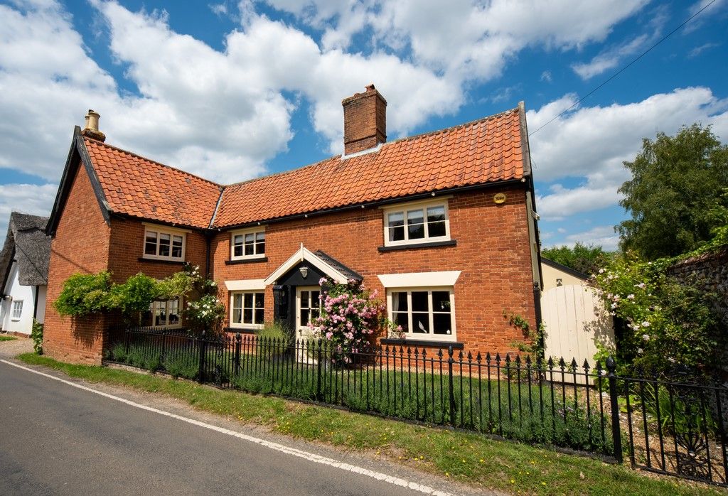4 bed cottage for sale in Nethergate Street, Hopton, Diss IP22 Zoopla