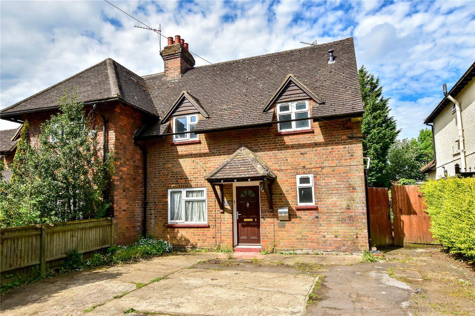 3 bed semidetached house for sale in Sunshine Homestead, Chorleywood