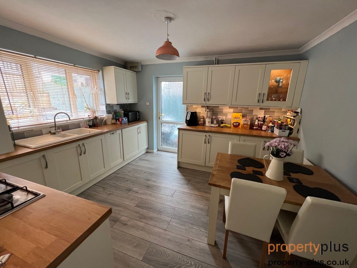 3 bed semidetached house for sale in Kensington Drive Porth , Porth CF39 Zoopla
