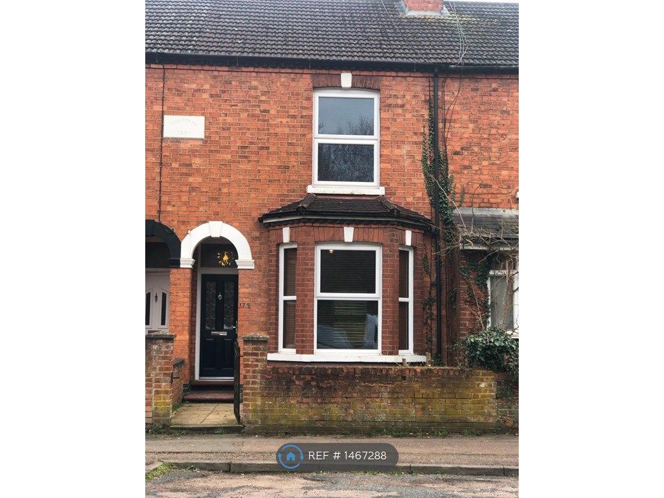 3 bed terraced house to rent in Newport Road, Milton Keynes MK13 Zoopla