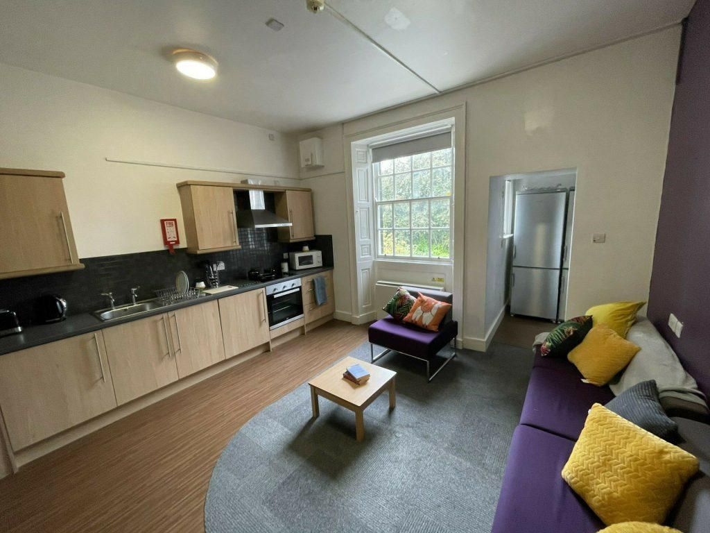 Room to rent in Fenham Hall Drive, Newcastle Upon Tyne, Tyne And Wear
