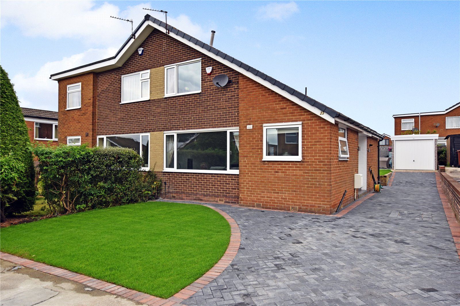 3 bed semidetached house for sale in Moorside Crescent, Drighlington, Bradford BD11 Zoopla