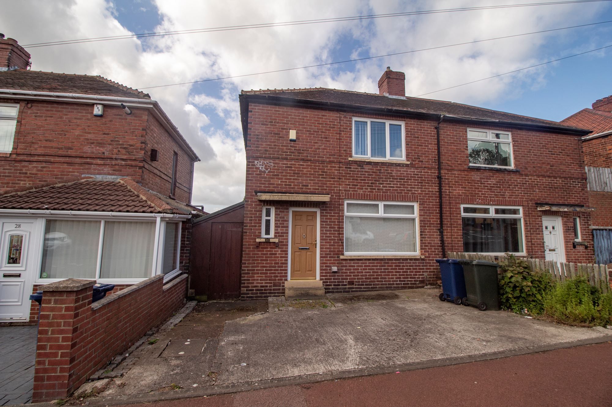 2 bed semidetached house for sale in Oakfield Gardens, Benwell