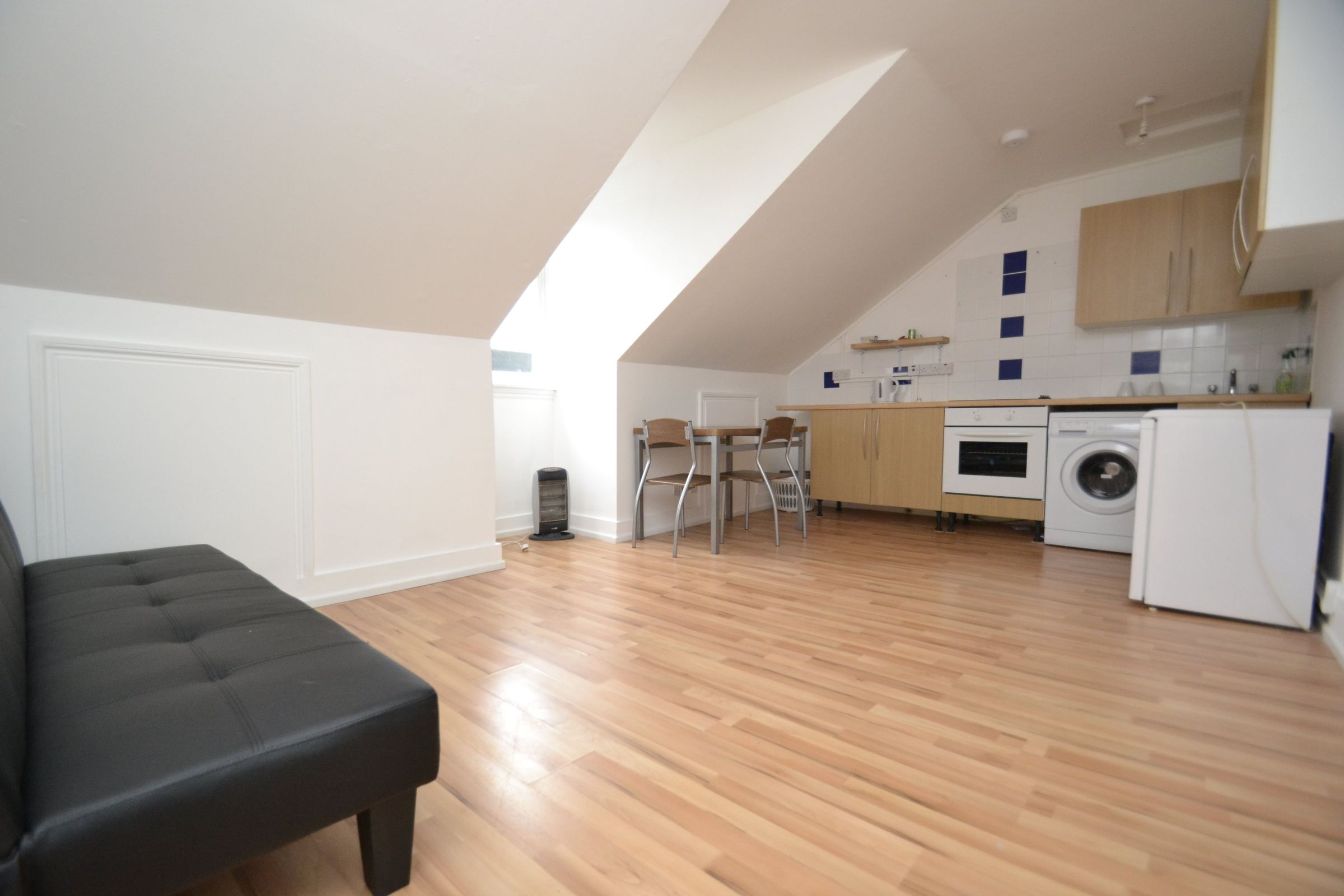 1 bed flat to rent in Caledonian Road, London N7 Zoopla