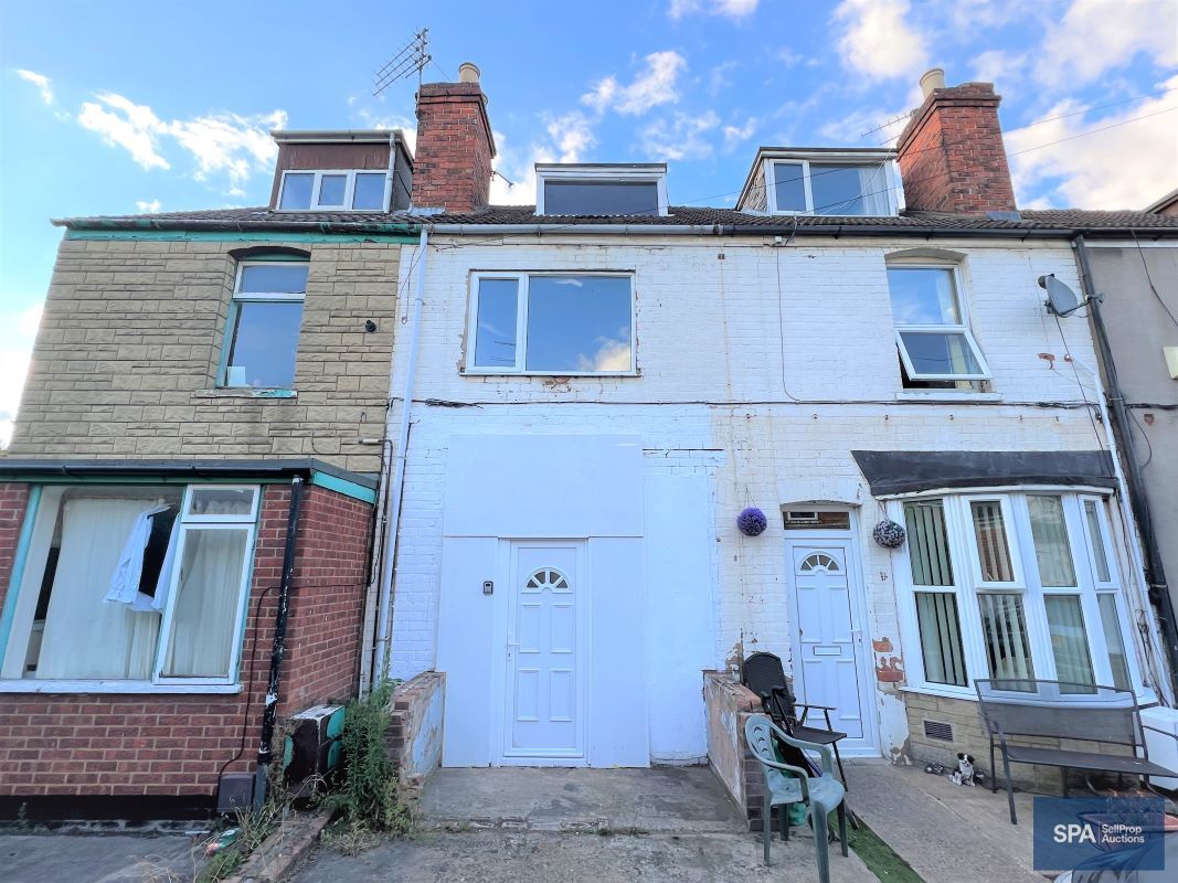 3 bed terraced house for sale in 26 Noel Street, Gainsborough