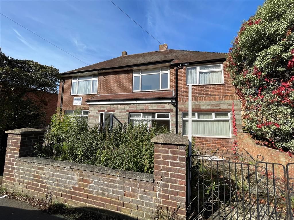 5 bed detached house for sale in Vespasian Road, Bitterne Manor