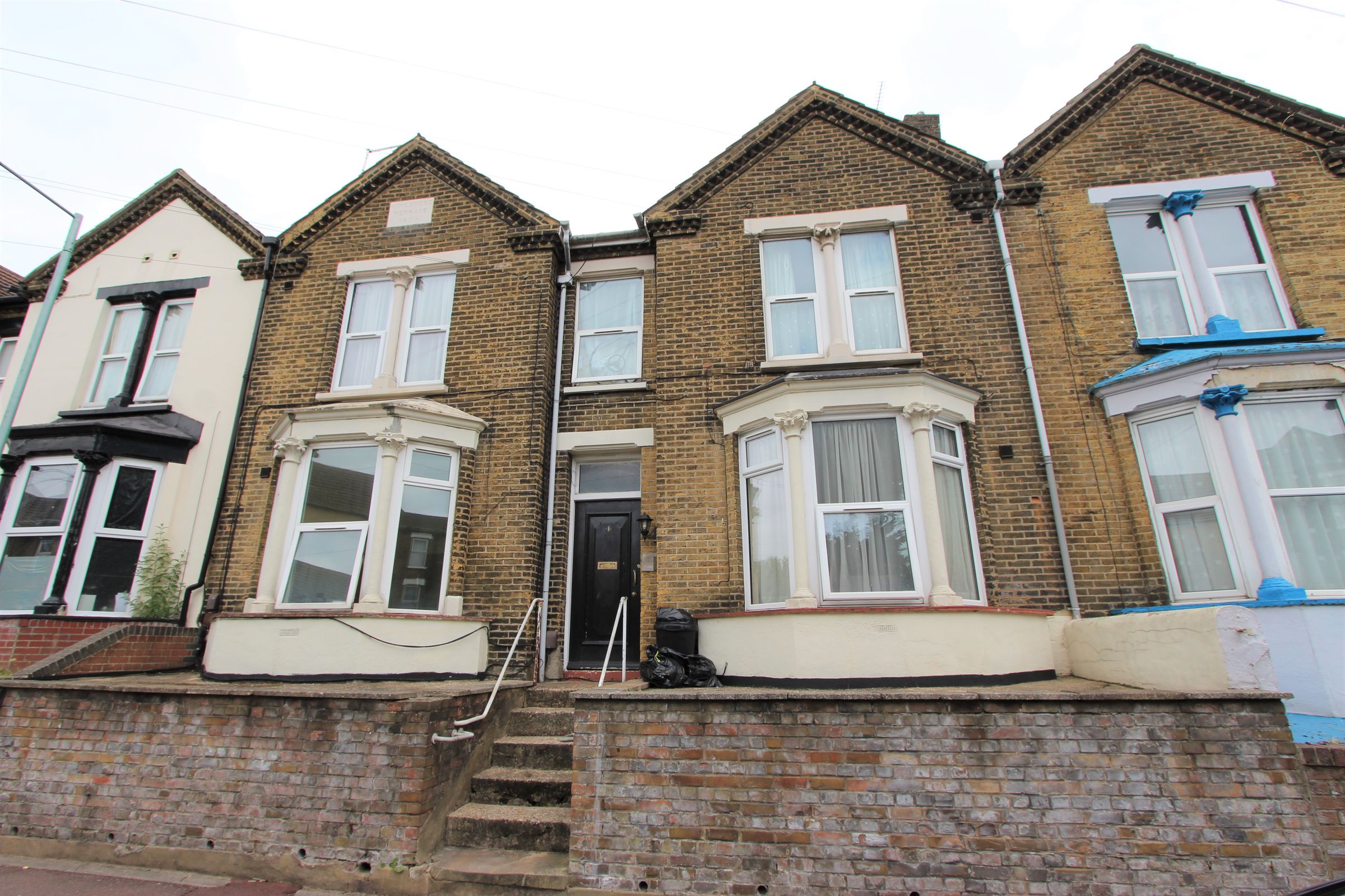 Studio to rent in Kingswood Road, Gillingham ME7 Zoopla