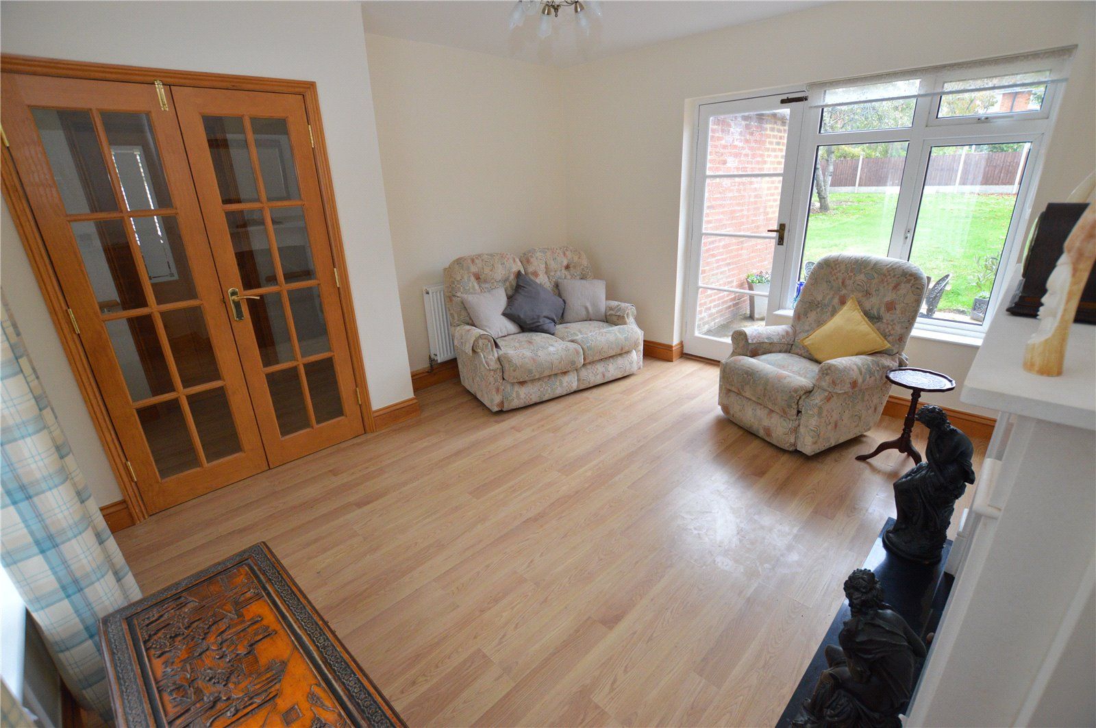 2 bed bungalow for sale in Hadrian Avenue, Dunstable, Bedfordshire LU5