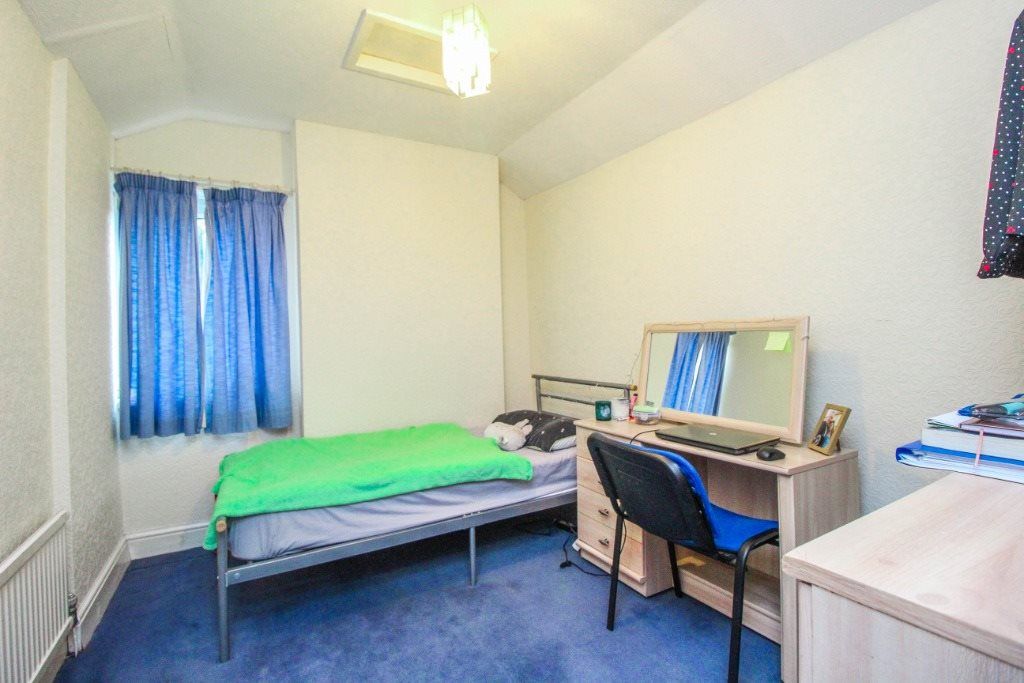 3 bed property to rent in New Park Terrace, Treforest, Pontypridd CF37