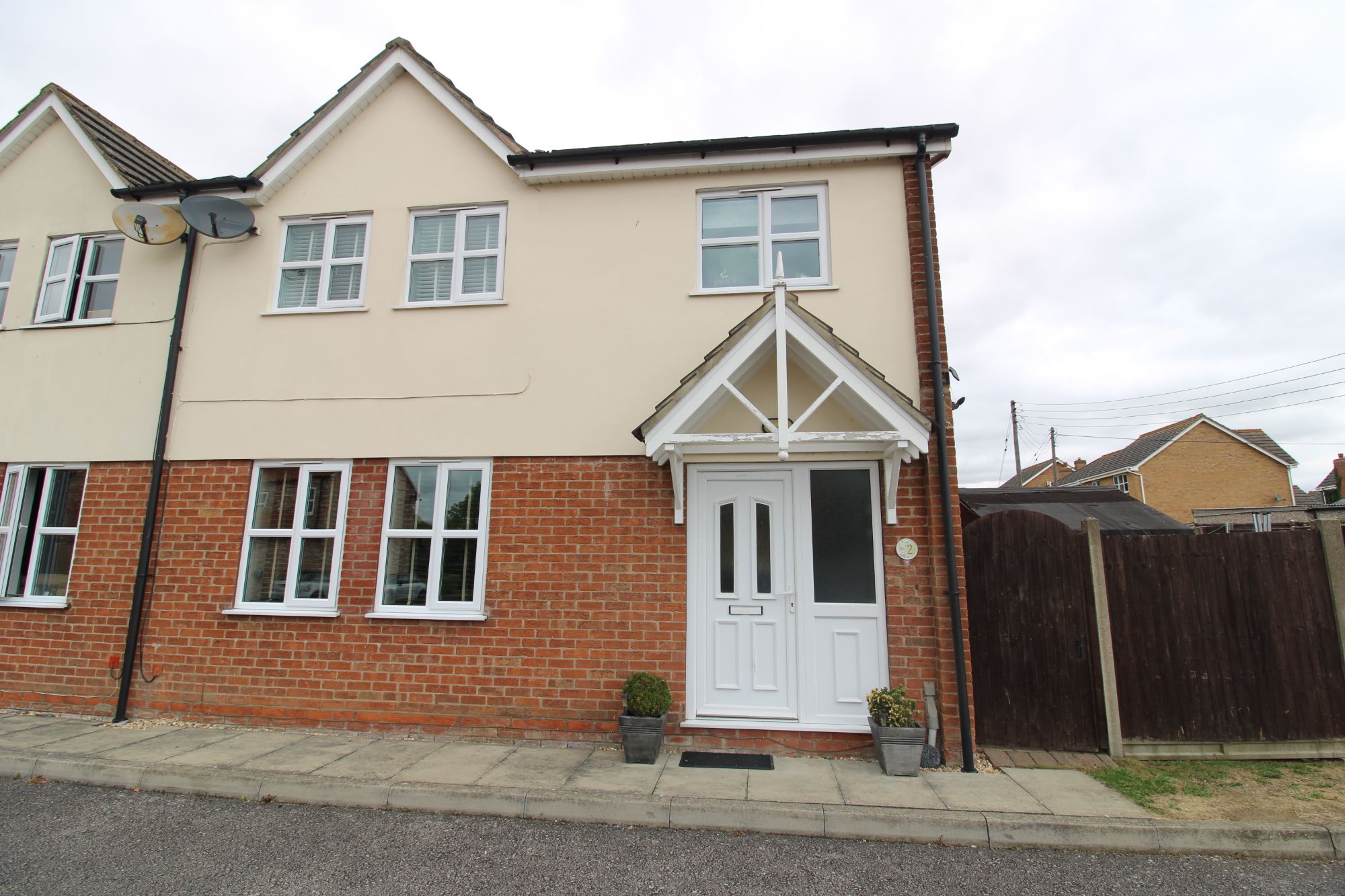 3 bed semidetached house for sale in The Close, Fiskerton, Lincoln LN3