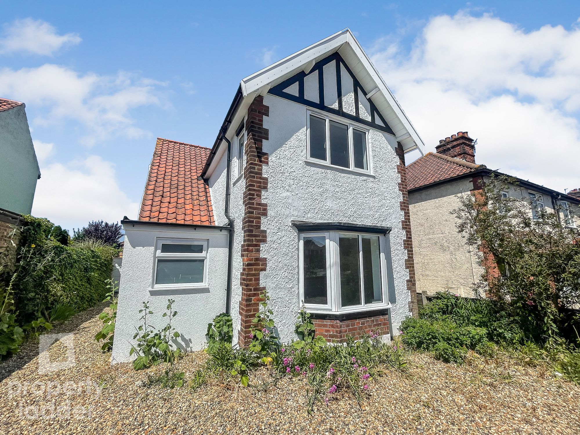 3 bed detached house for sale in Mile Cross Lane, Norwich NR6 Zoopla