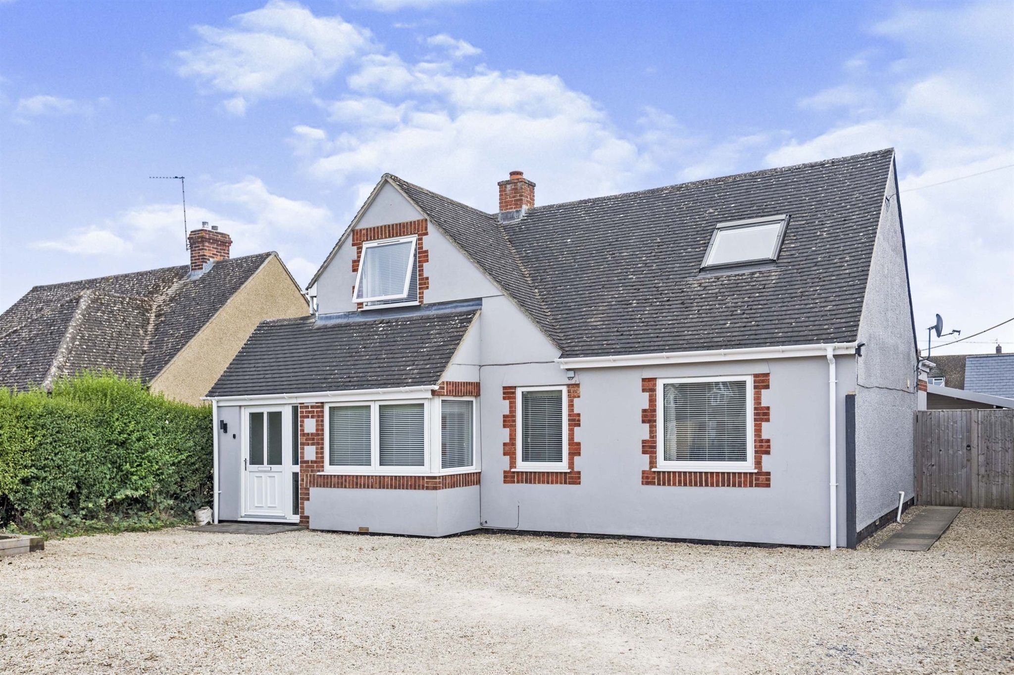 4 bed detached house for sale in Witney Road, Ducklington, Witney OX29