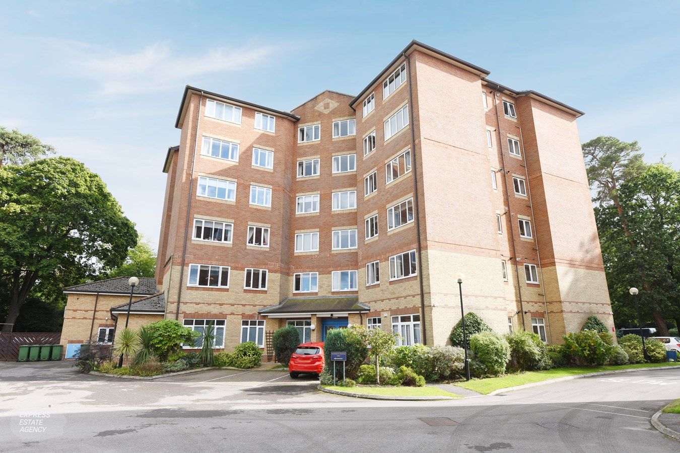 2 bed property for sale in Lindsay Road, Poole BH13 Zoopla