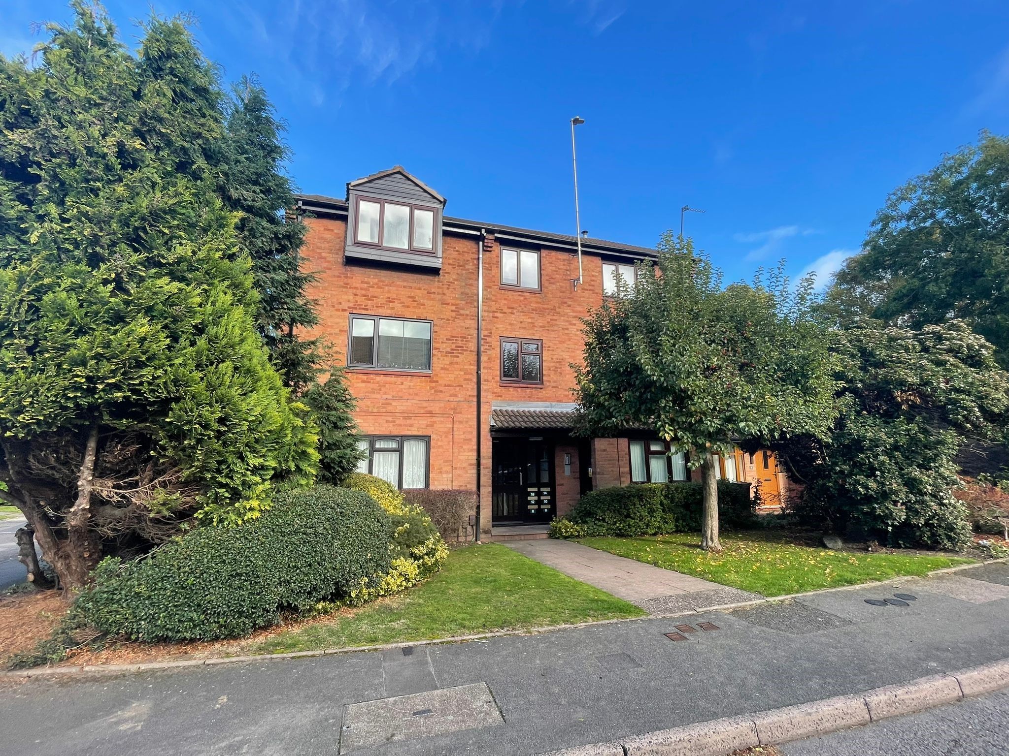 2 bed flat for sale in Merstone Close, Bilston WV14 Zoopla