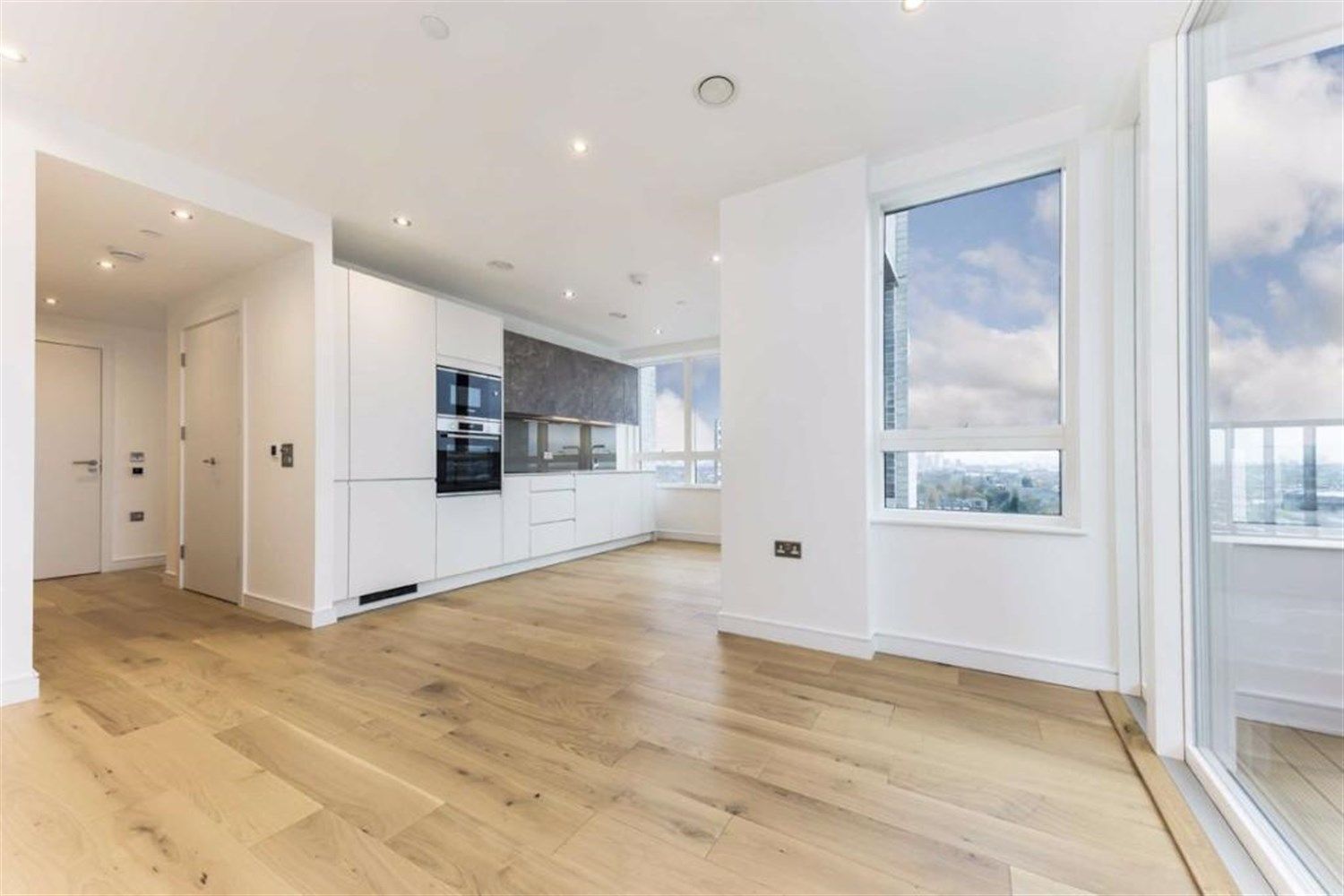 2 bed flat to rent in Grant Road, London SW11 Zoopla