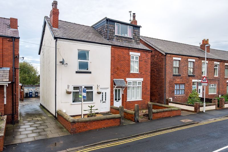 2 bed semidetached house for sale in Mossy Lea Road, Wrightington