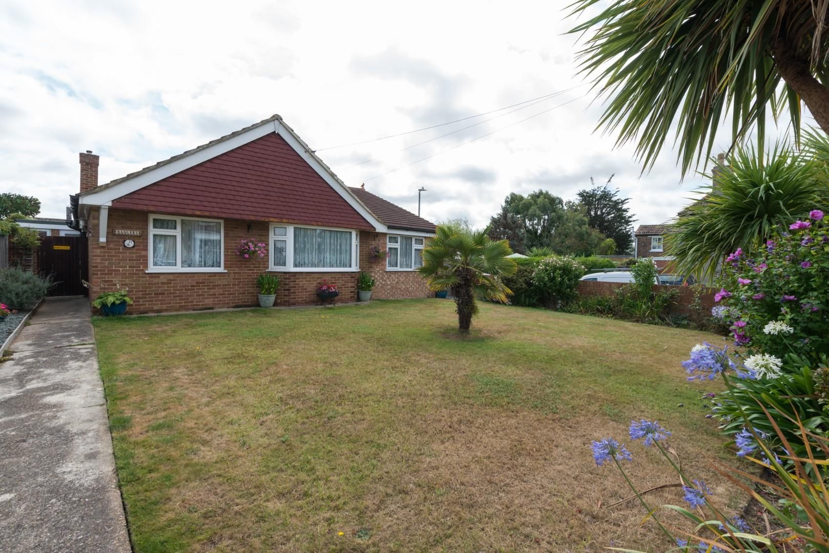 3 bed detached bungalow for sale in Prospect Road, Minster, Ramsgate