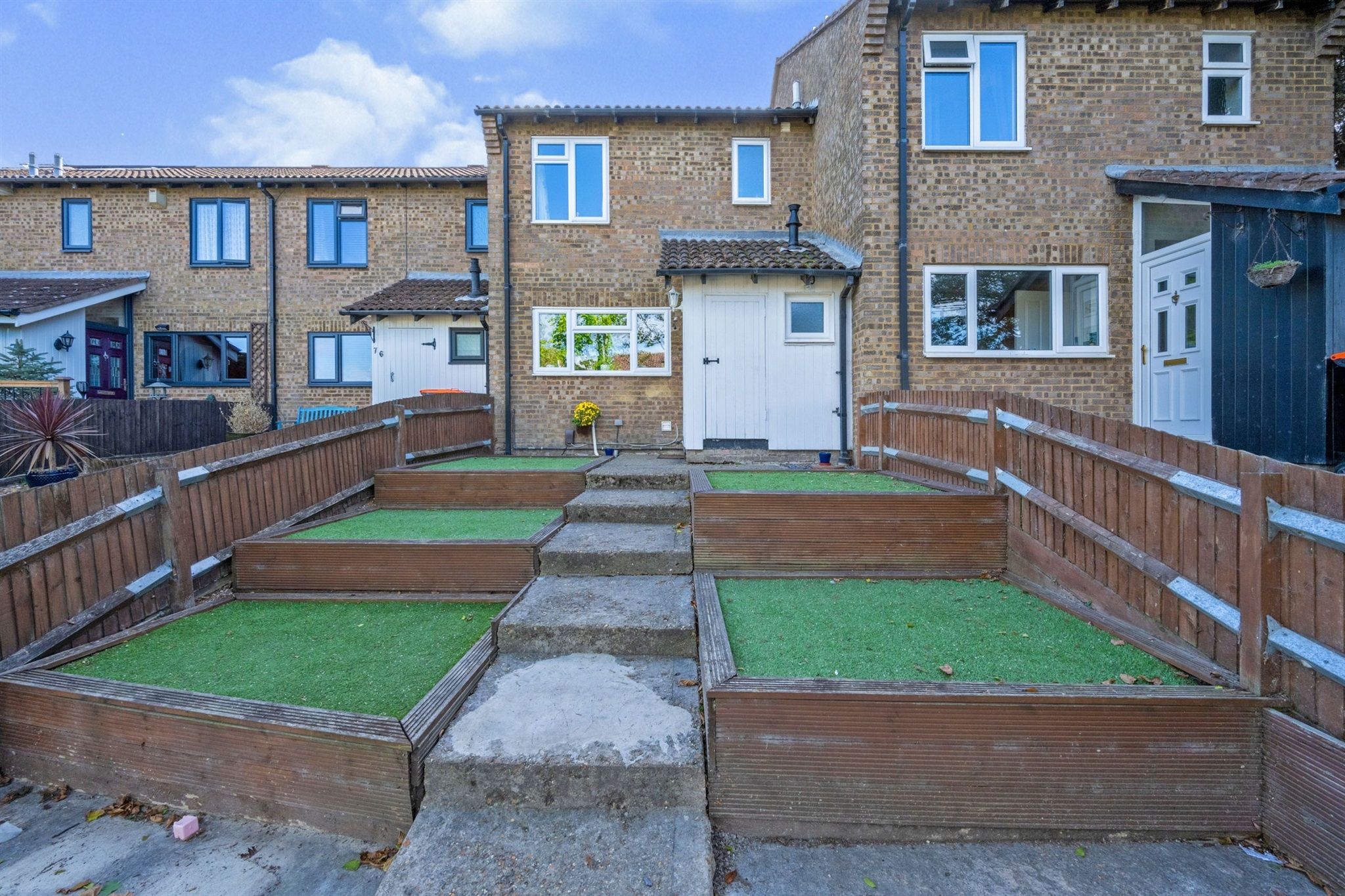 3 bed terraced house for sale in Plaiters Way, Bidwell, Dunstable LU5