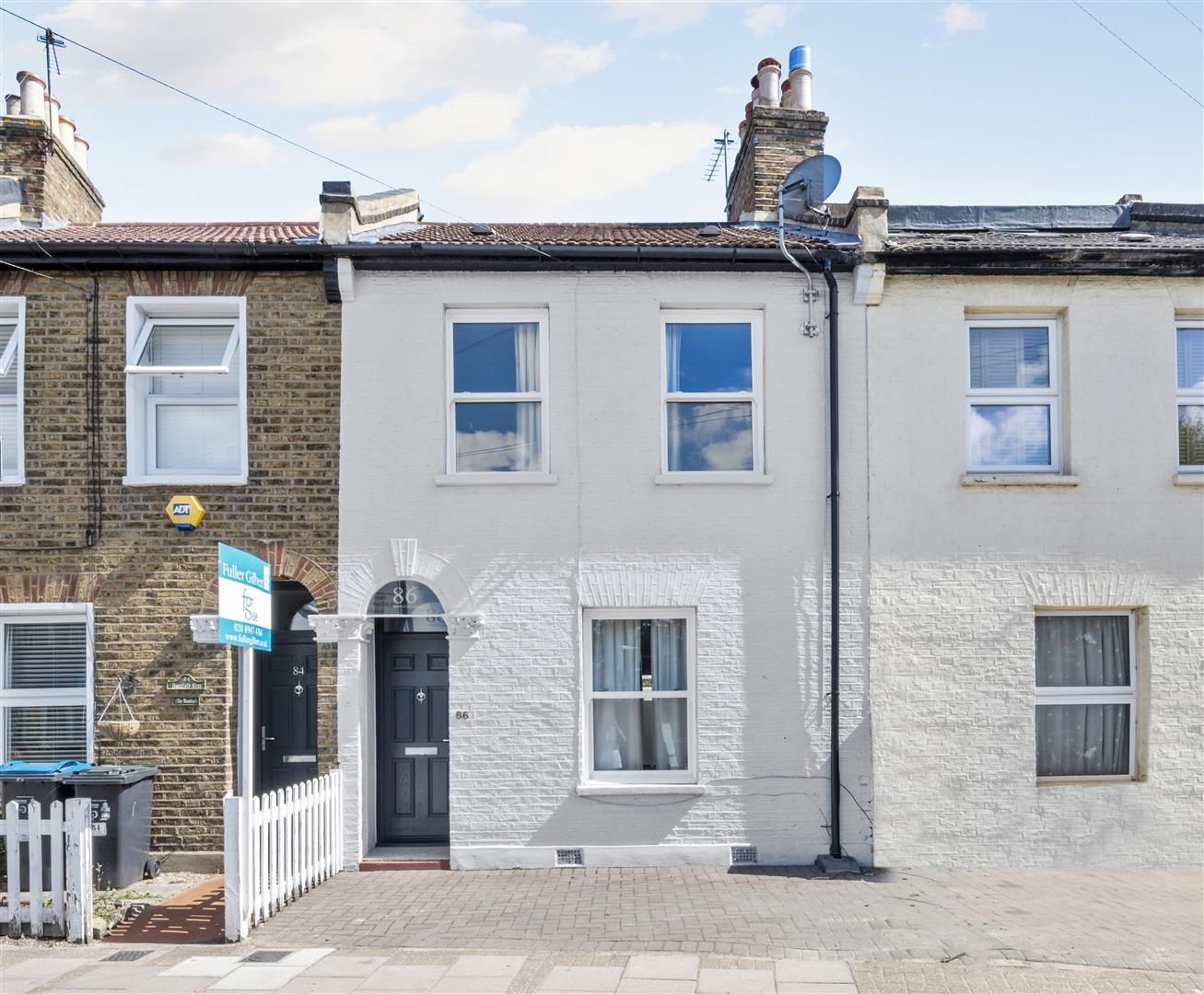 2 bed property for sale in Hartfield Crescent, London SW19 Zoopla